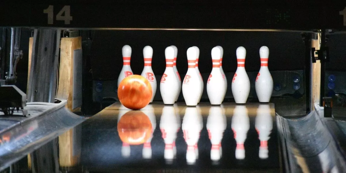 Examples of recreational activities - bowling